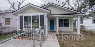 1538 7th St W Gallery 1