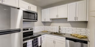 Tides on Palm Apartments Gallery 1