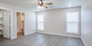 10518 Abbeville Avenue Gallery 10