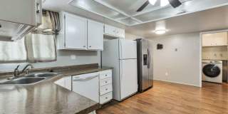 6 Bedroom 3.5 Bathroom Tri-Level Home In Tempe close to ASU Gallery 5