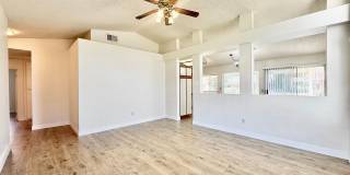 AVAILABLE NOW! 3 Bedroom 2 Bathroom Home in Golden Sun Estates! Gallery 4