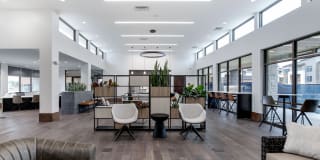 The Avante Gallery 42