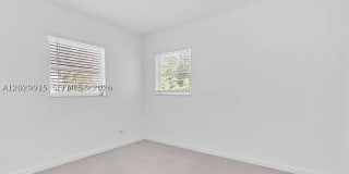 545 NE 64th St Gallery 6