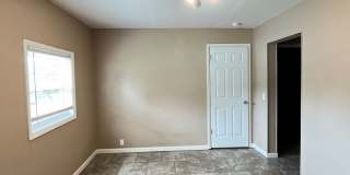 1 bedroom 1 bath apartment off house Gallery 7