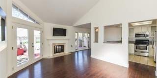 309 Stanford Gallery 18