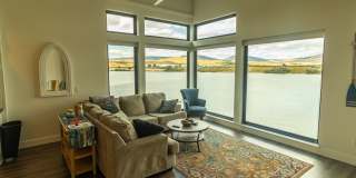Jones - Fully Furnished Condo on the River Available Mid Sept - Mid May Only Gallery 1