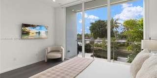 2217 NE 17th Ter Gallery 70