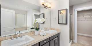 Modern Lynnwood Home with Flexible Bonus Space and Fenced Backyard Gallery 11