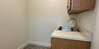 First Floor Commercial Space in Perfect Oakland Location Right on Boulevard of the Allies! CALL TODAY! Gallery 8