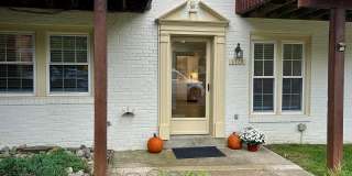 6728 OFFUTT Lane unit: 200A Gallery 1