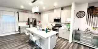 Room in 4 Bedroom Home at Arbor Vista Dr Gallery 1