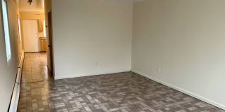 1380 Kossuth Street Gallery 3