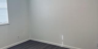 1407 GORDON Drive Gallery 27
