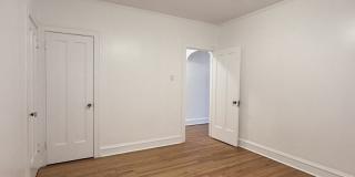 4752 N Virginia Avenue Gallery 8
