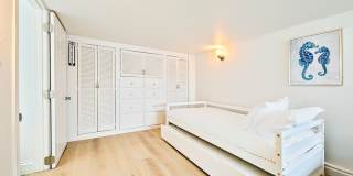 17016 7th Street Gallery 27