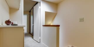 Spacious Townhome in University City for Rent! Gallery 14