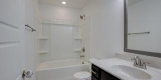 Fresh and so Clean Clean Close to Everything! Gallery 11