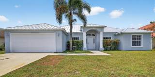 538 SW Nadell Ave Gallery 1