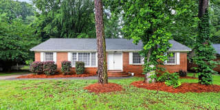 Charming 3 Bedroom Home in Matthews! Gallery 1