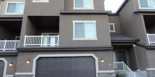 Newer 3 Bed Town Home - Provo's Southeast Bench Gallery 1