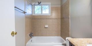 120 Biscayne Drive NW Gallery 20