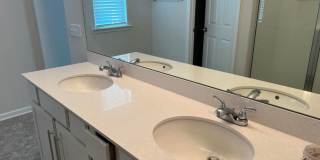 Spacious 5-Bedroom Home with Fenced Backyard – Built in 2022! Gallery 18
