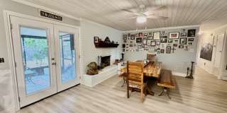 Nice 3 Bedroom (+Bonus Room) Home For Rent - Includes Weekly Pool & Monthly Cleaning Services! Gallery 11