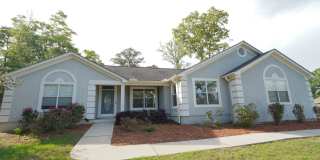 3 Bed / 2 Bath with Large Yard/Garage in Bucklake area! Gallery 1