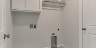 Stunning New Home! Gallery 4