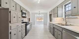 11805 Ashford Drive Gallery 25