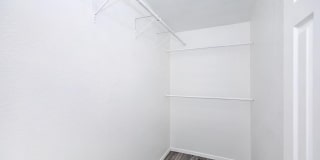 10439 E 37 ST Gallery 13