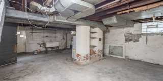 Stunning 3 bedroom home in McKees Rocks available May 15! Gallery 26