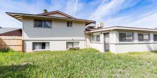 6 Bedroom 3.5 Bathroom Tri-Level Home In Tempe close to ASU Gallery 56