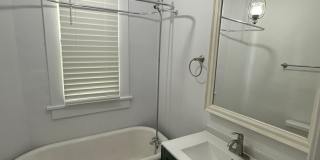 4 BR/ 2 BA in Central Gardens Area- AVAILABLE NOW! Gallery 12