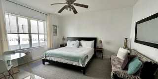 3700 Collins Ave Gallery 3