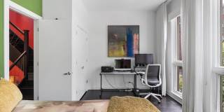 447 N McClurg Court Gallery 32