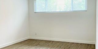 5263 Riverton Ave Gallery 14