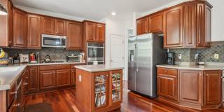 Elegant Home on Premium Lot in Piedmont South Stunning 4-bed, 4.5-bath home with 4,300+ sq. ft. Gallery 10