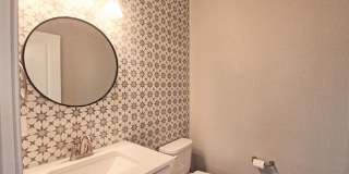 Newer 2 bed 2.5 bath Castle Rock townhome. Gallery 15