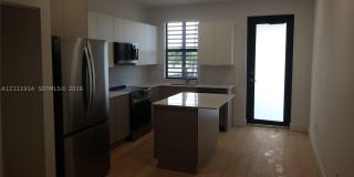 4124 E 8th Ct Gallery 1