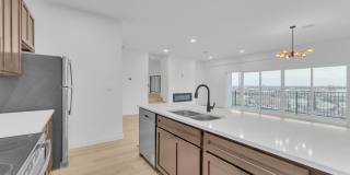 2bed/2.5bath Modern Townhomes! Gallery 82