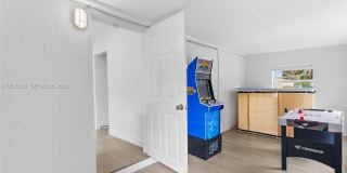 1408 N 23rd St Gallery 20