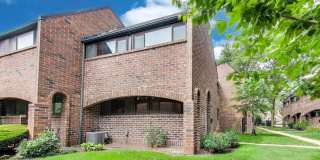 UIC Area 3-Bedroom Checks All the Boxes Gallery 1