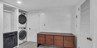 65 E River Road Gallery 37