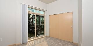 Spacious 2BR/1.75BA Condo in Convenient Location (Central District) Gallery 18
