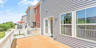 41715 MCMONAGLE Square Gallery 22