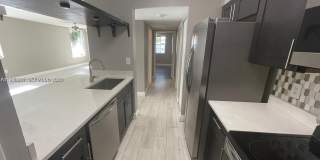2811 N Oakland Forest Dr Gallery 13