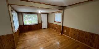 Gorgeous 2 Bedroom House with Massive Two Car Garage! Apply Today! Gallery 3