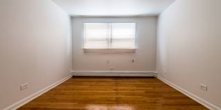 7927 S Ellis Ave Gallery 6