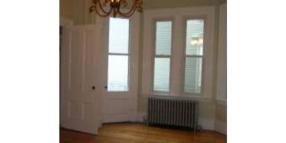 Monthly Promo: Get $1,000 upon closing!!  XL Frat House with Massive Backyard. 4 Parking Included Gallery 10